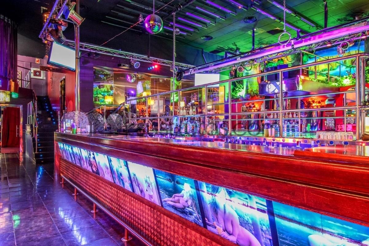 Club Punt X - Punt X, sala destacada que es el sinónimo de distinción, elegancia y absoluta discreción.