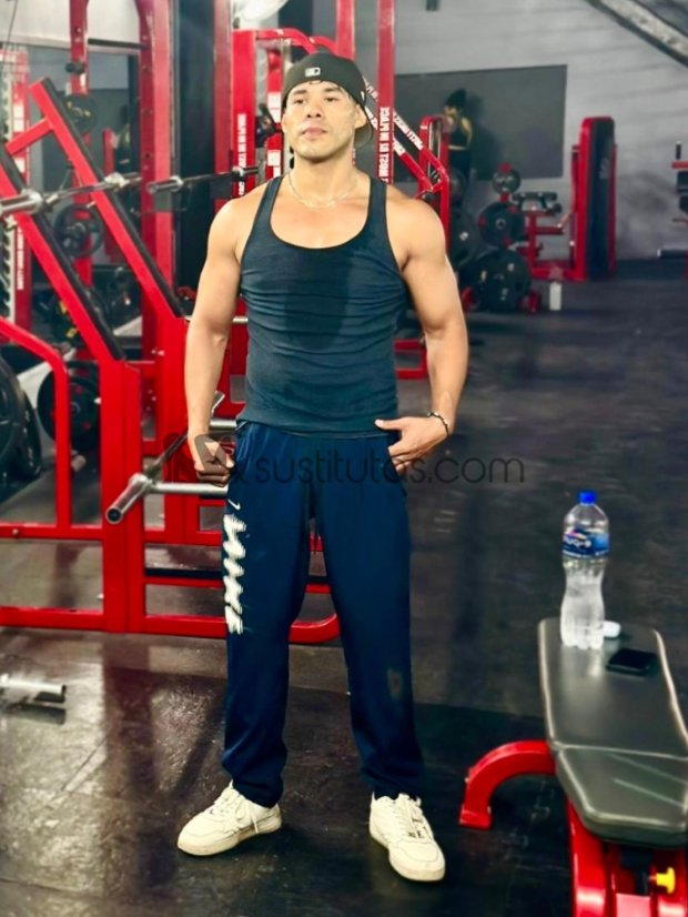 Sebastián  chapero y gay en Puerto Vallarta