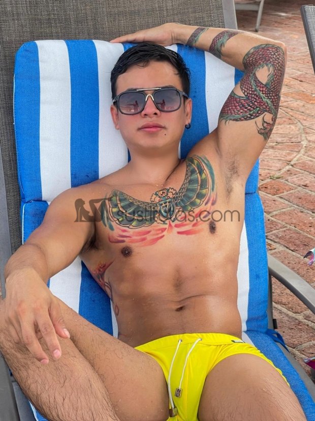 Damian chapero y gay en Puerto Vallarta