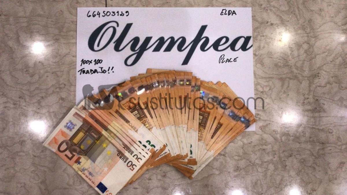 Laura - Plazas disponibles en piso de lujo en la localidad de Elda (Alicante). 3.000 euros superables semanales.