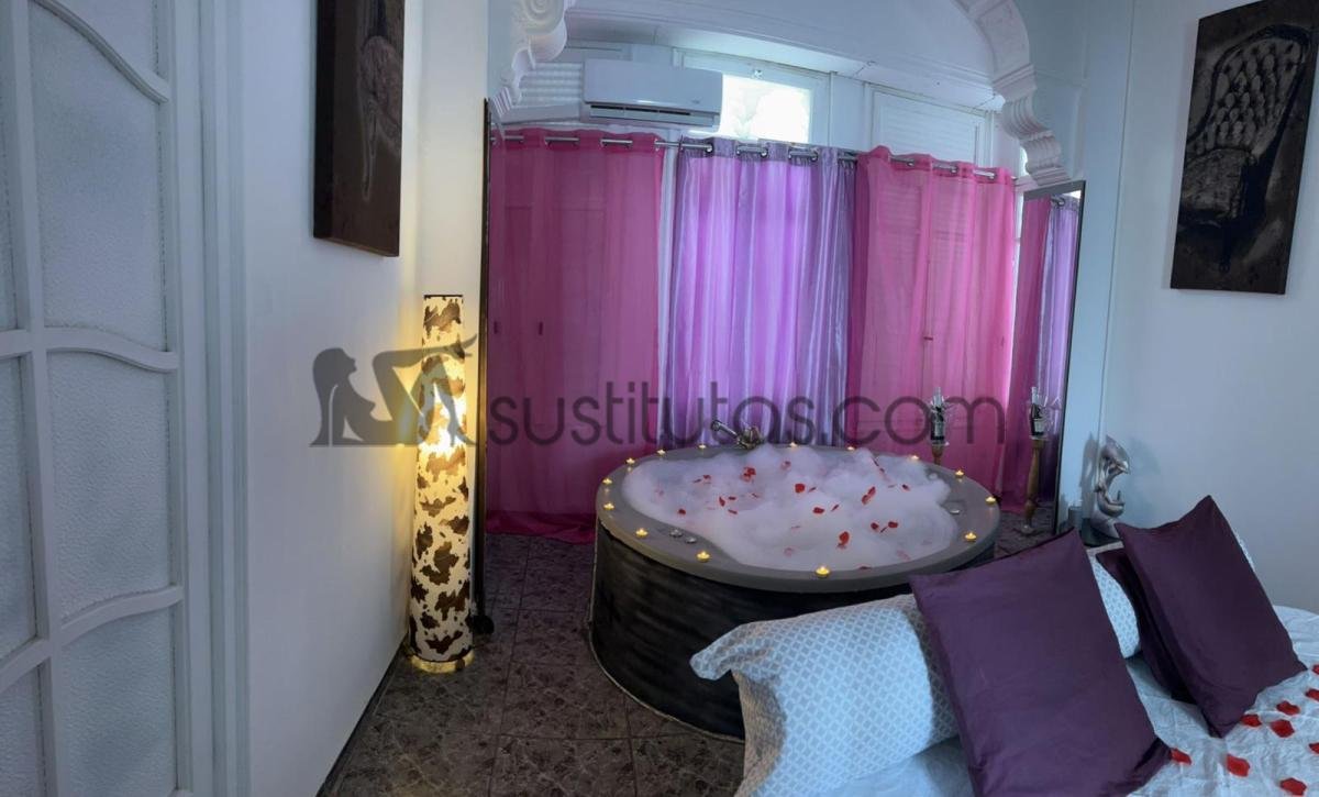 Atenea Scort Valencia - APERTURA, NOVEDAD, en Valencia, casa de citas y salidas 24 horas para la zona de Valencia y pueblos, con las mejores escorts